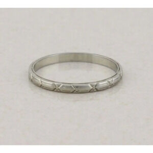 18k White Gold Antique Art Deco Patterned Band Ring Size 8